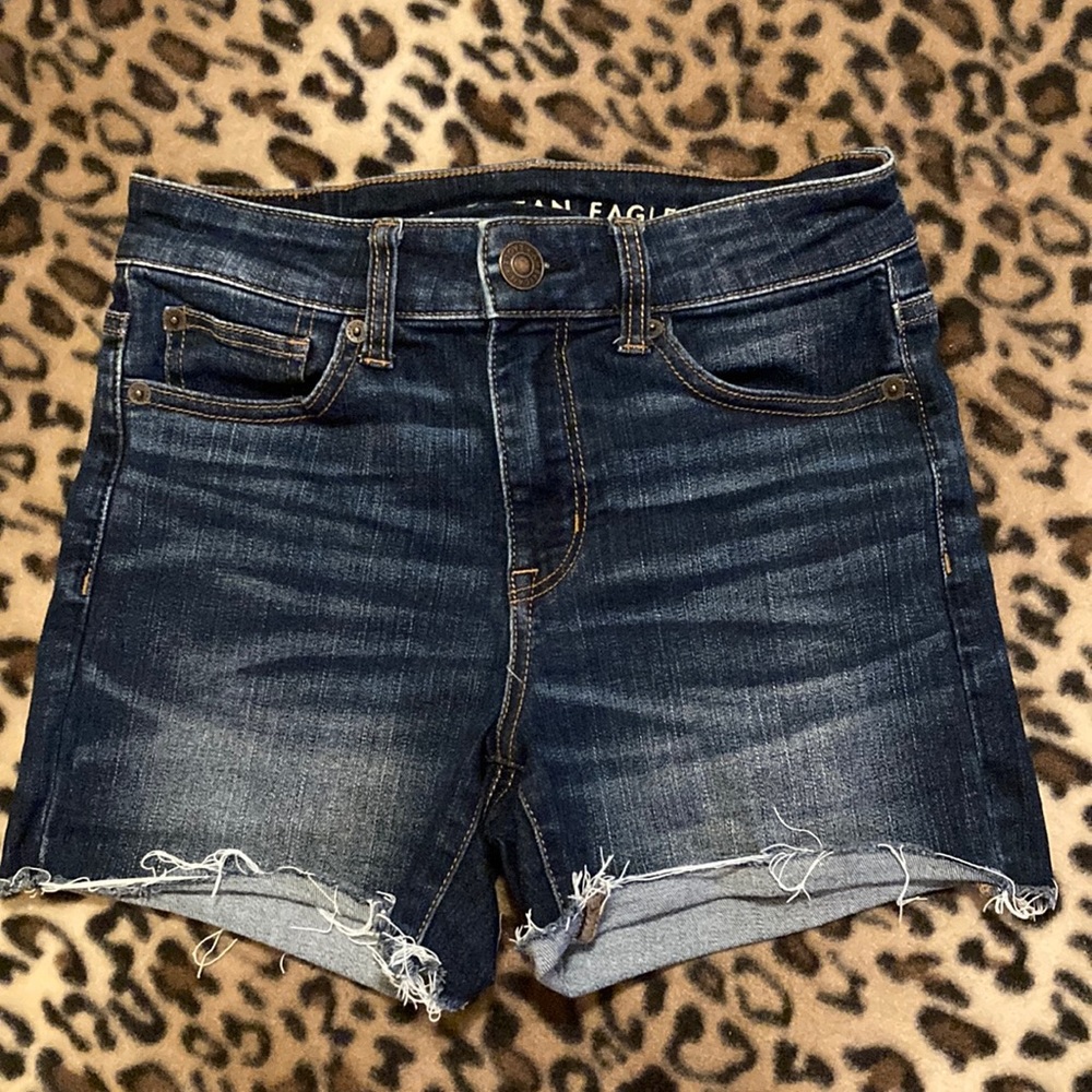 GUC AMERICAN EAGLE Shorts Women’s Size 0 AE Hi-Rise Shortie Distressed Shorts